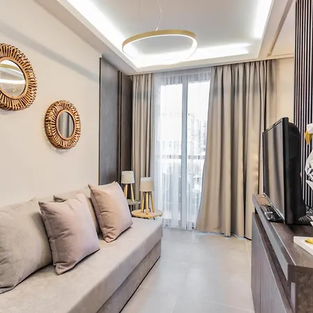 Evitel Luxury Living Apartmanhotel Hanióti