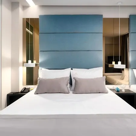 Evitel Luxury Living Aparthotel Hanioti