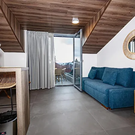 Evitel Luxury Living Apartahotel