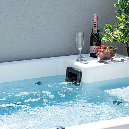 Aparthotel Evitel Luxury Living 4*