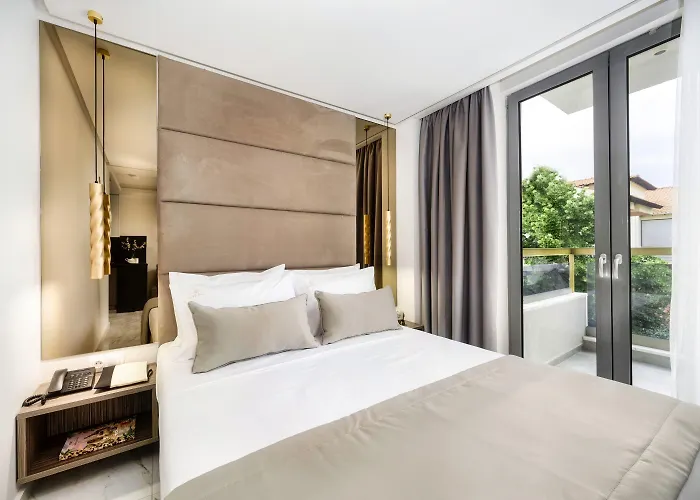 Apart-hotel Evitel Luxury Living 4*